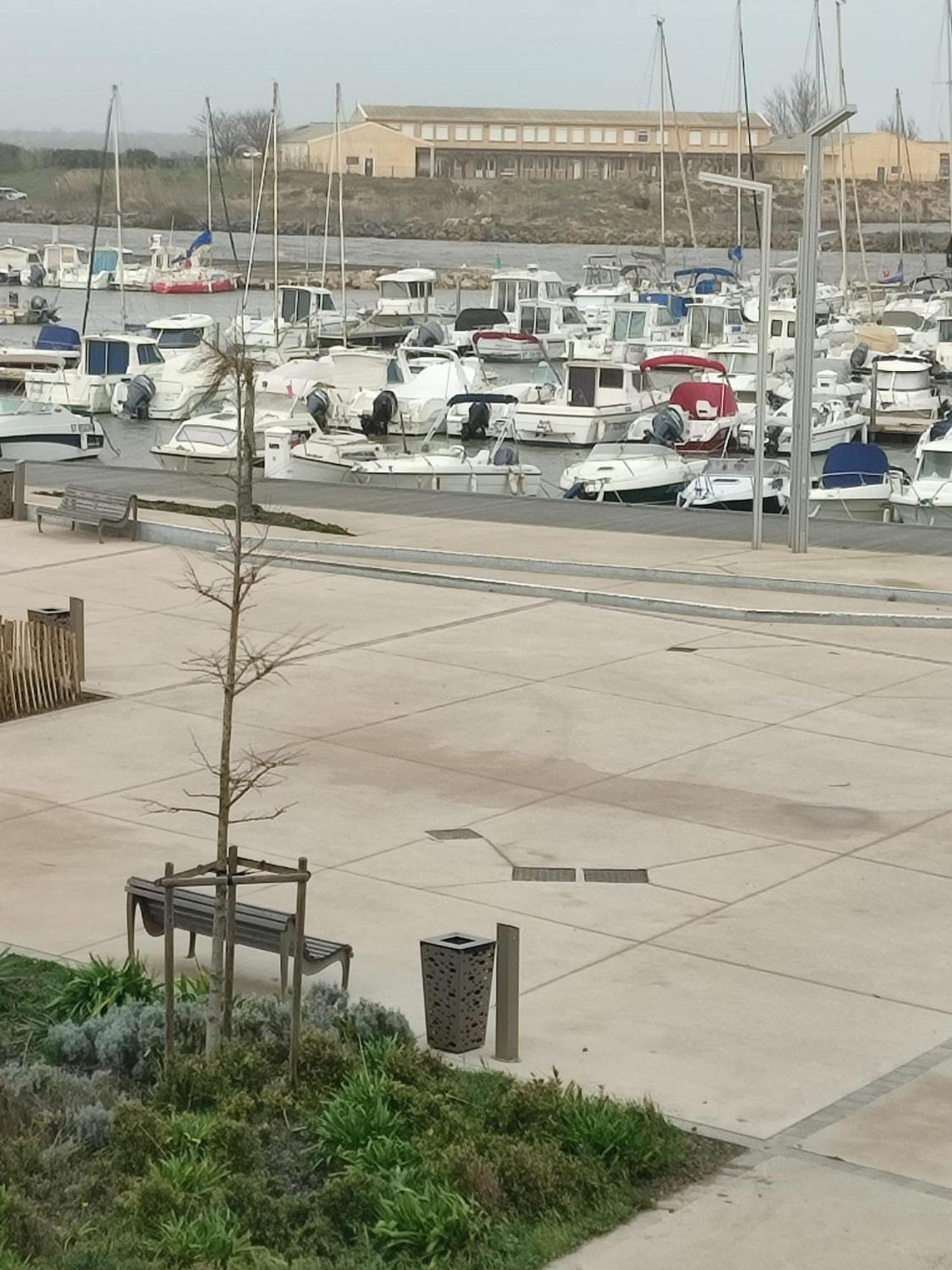 Studio Valras Vue Port Et Mer Wi-Fi Gratuit Luaran gambar